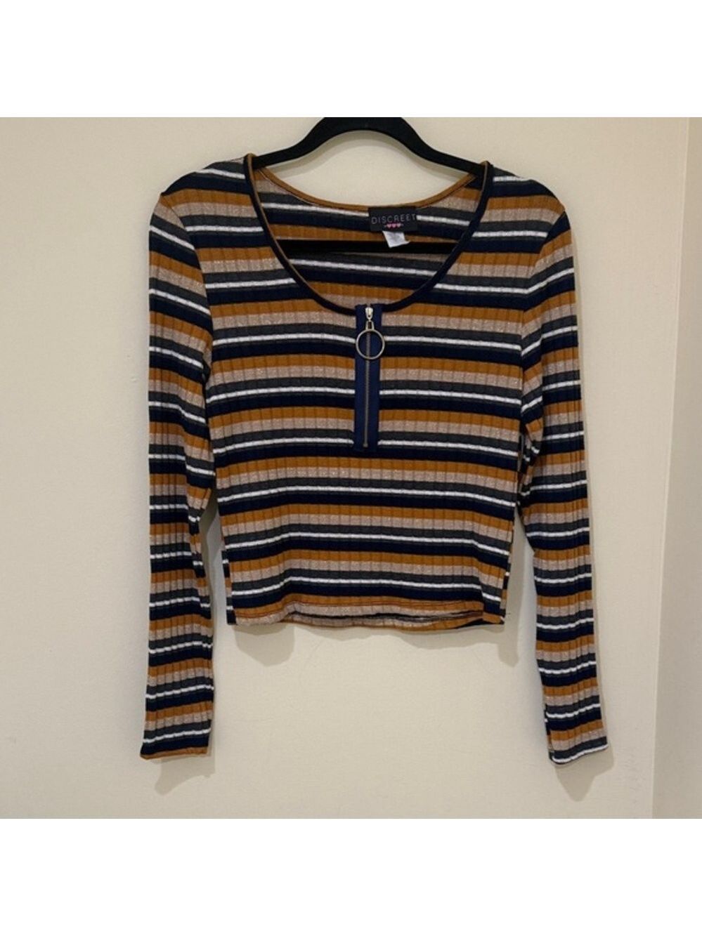 Discreet Women's Long Sleeve Crop Striped Top -Women’s cropped blouse XL Stretch